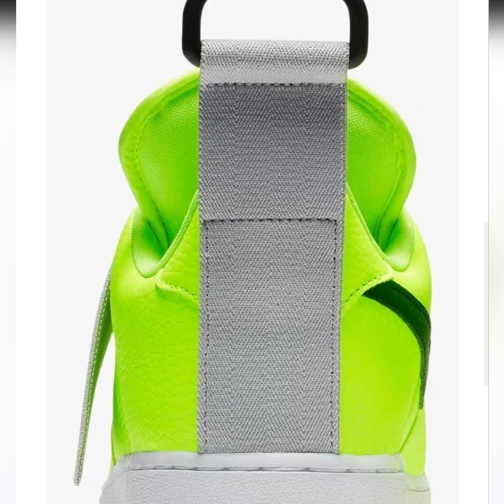 Nike Air Force 1 Utility Youth 6 Neon Yellow - Picture 2 of 12